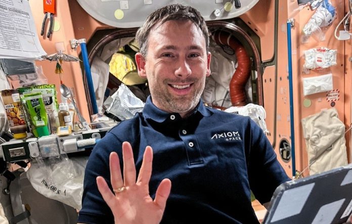 Sławosz-Uznański-Wiśniewski w kosmosie